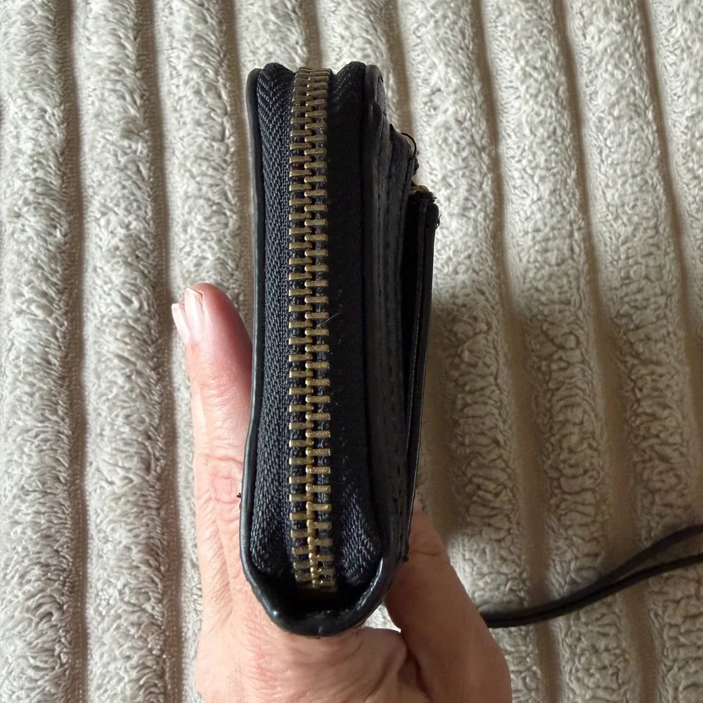 Fossil Logan RFID Medium Zip Around Wallet Black Leather SL6386001 Wristlet